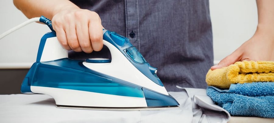 چگونه بهتر اتوکشی کنیم؟ نکات و تکنیک‌های حرفه‌ای برای لباس‌های بی‌نقص