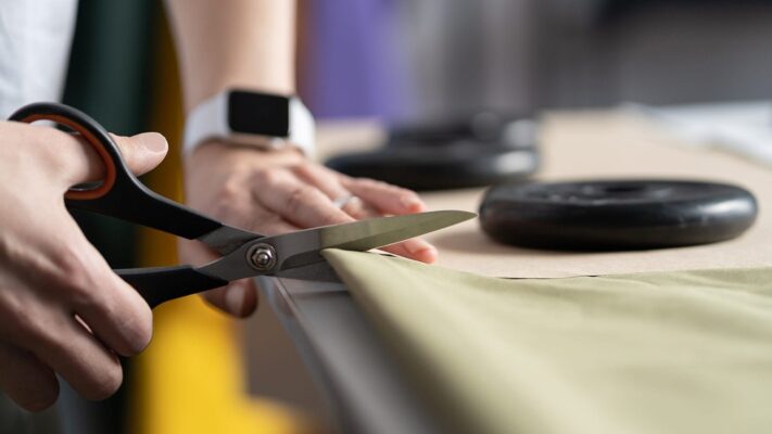How to use Scissors? A Comprehensive and Practical Guide