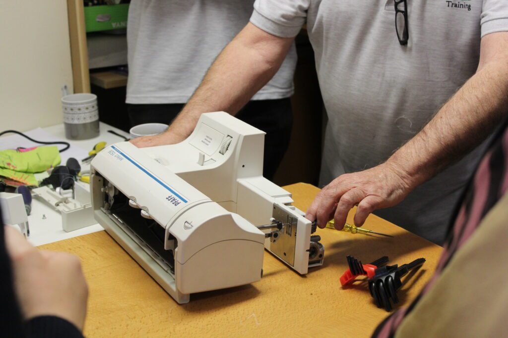 Sewing machine service training in simple language